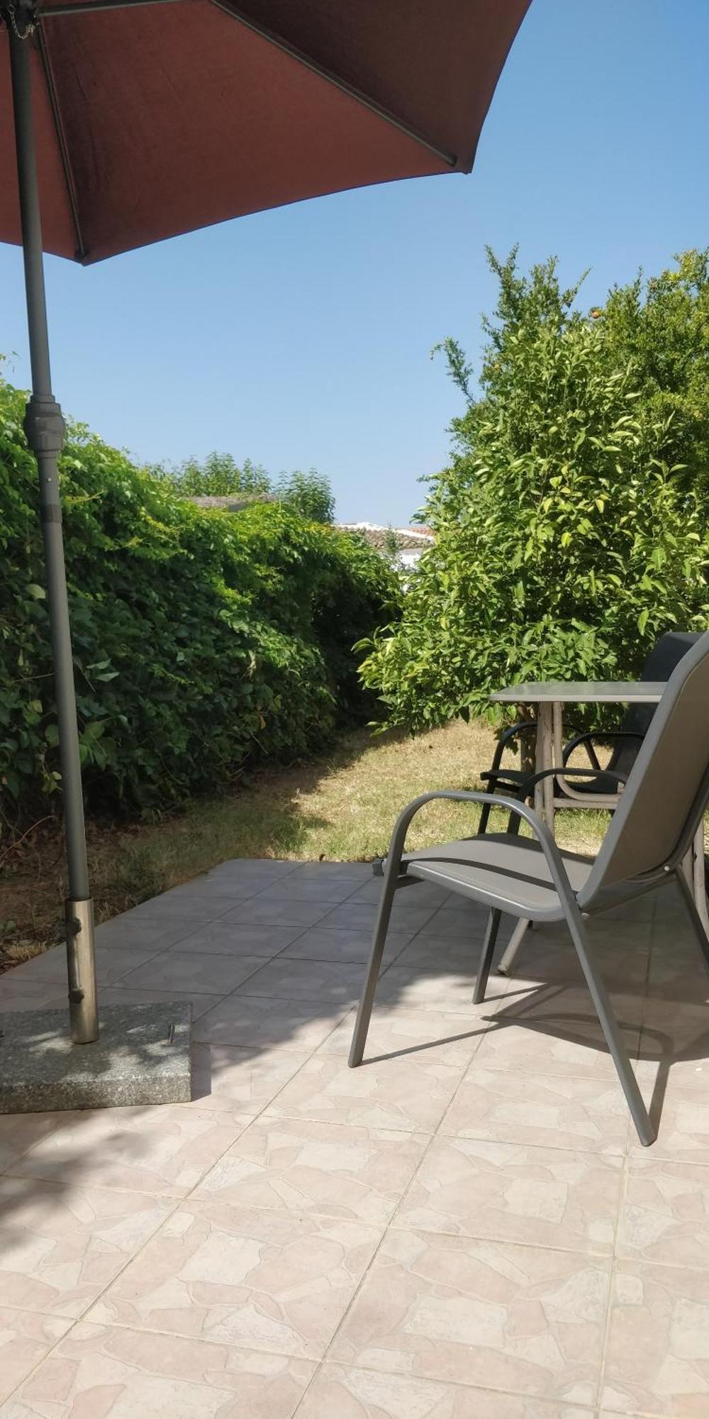Sivilla Studios Afytos Bilik gambar
